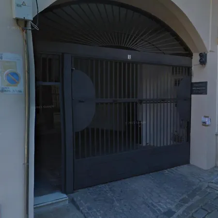 Sherryflat Caballeros - Parking Apartment *